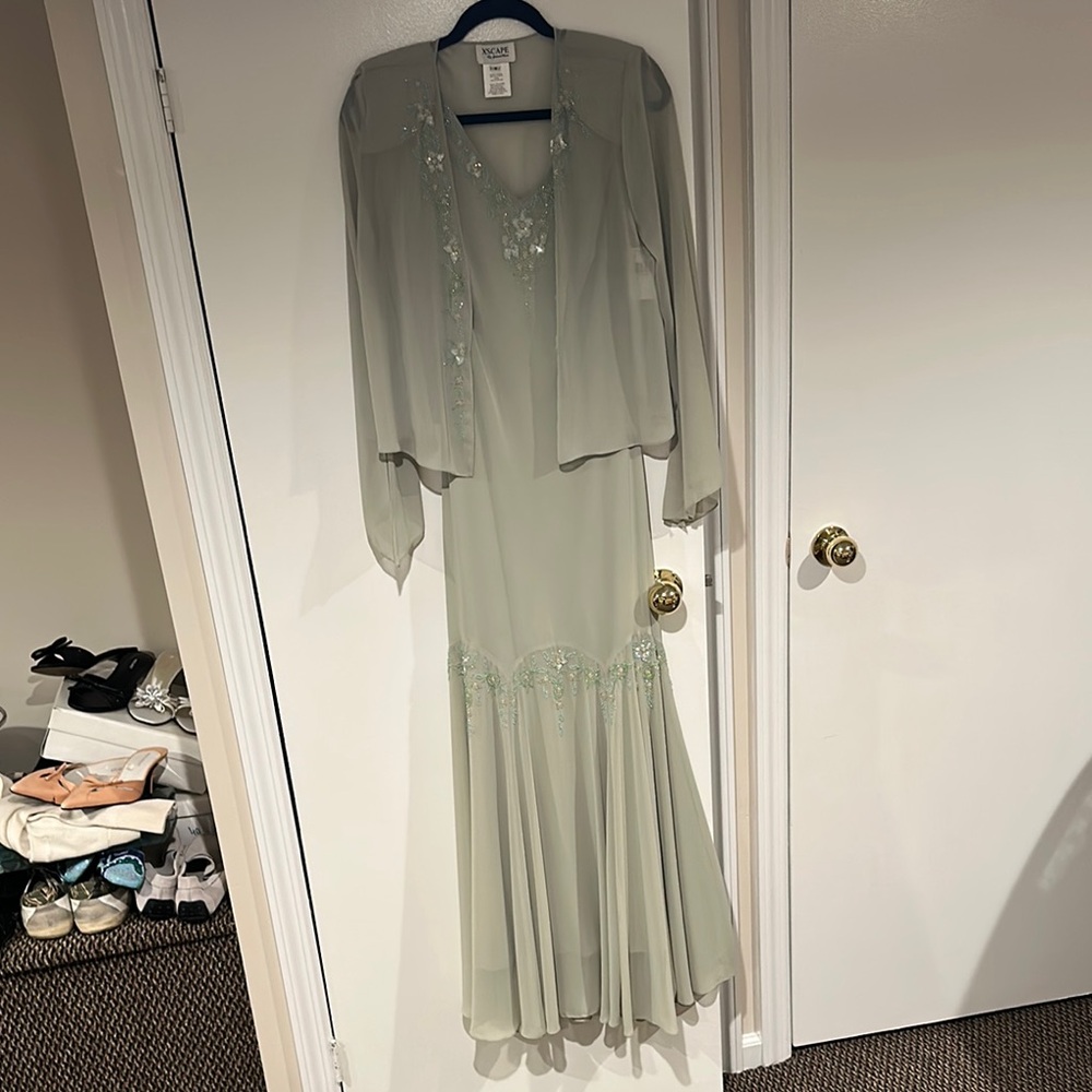 XSCAPE NWT Seafoam Green Beaded Maxi Dress with Shawl